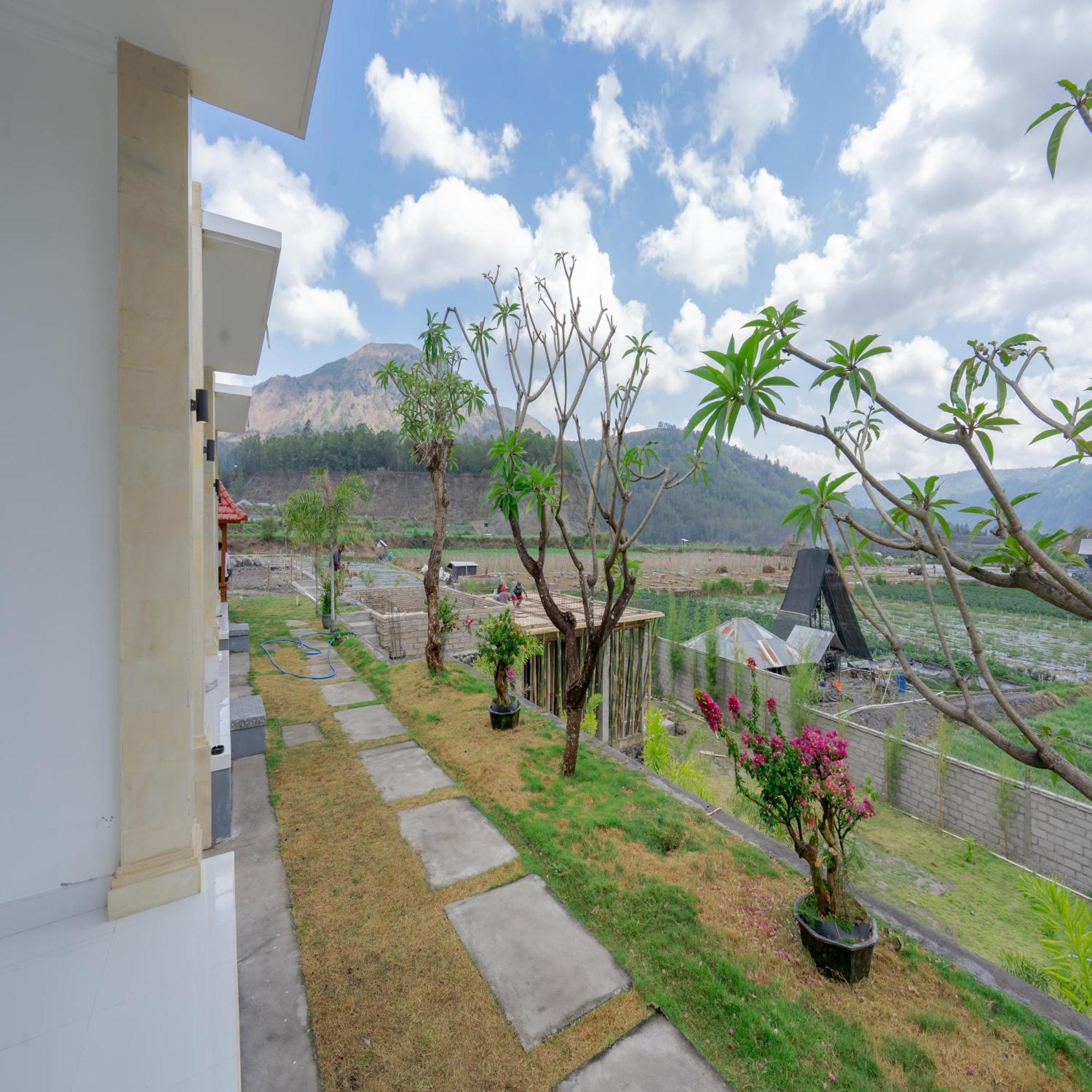 Batur Kencana Villa Mitra Reddoorz Baturaja  Exteriör bild