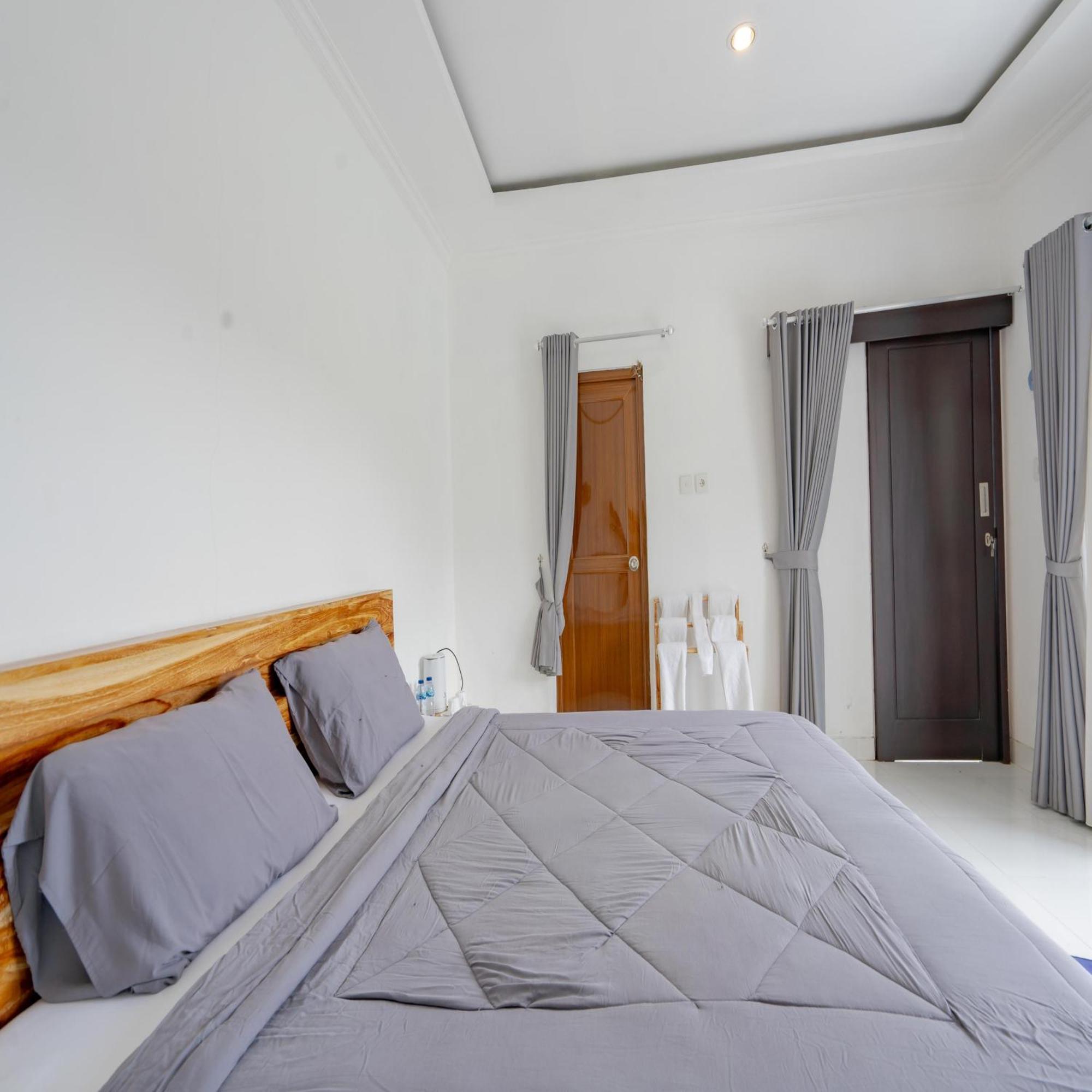 Batur Kencana Villa Mitra Reddoorz Baturaja  Exteriör bild